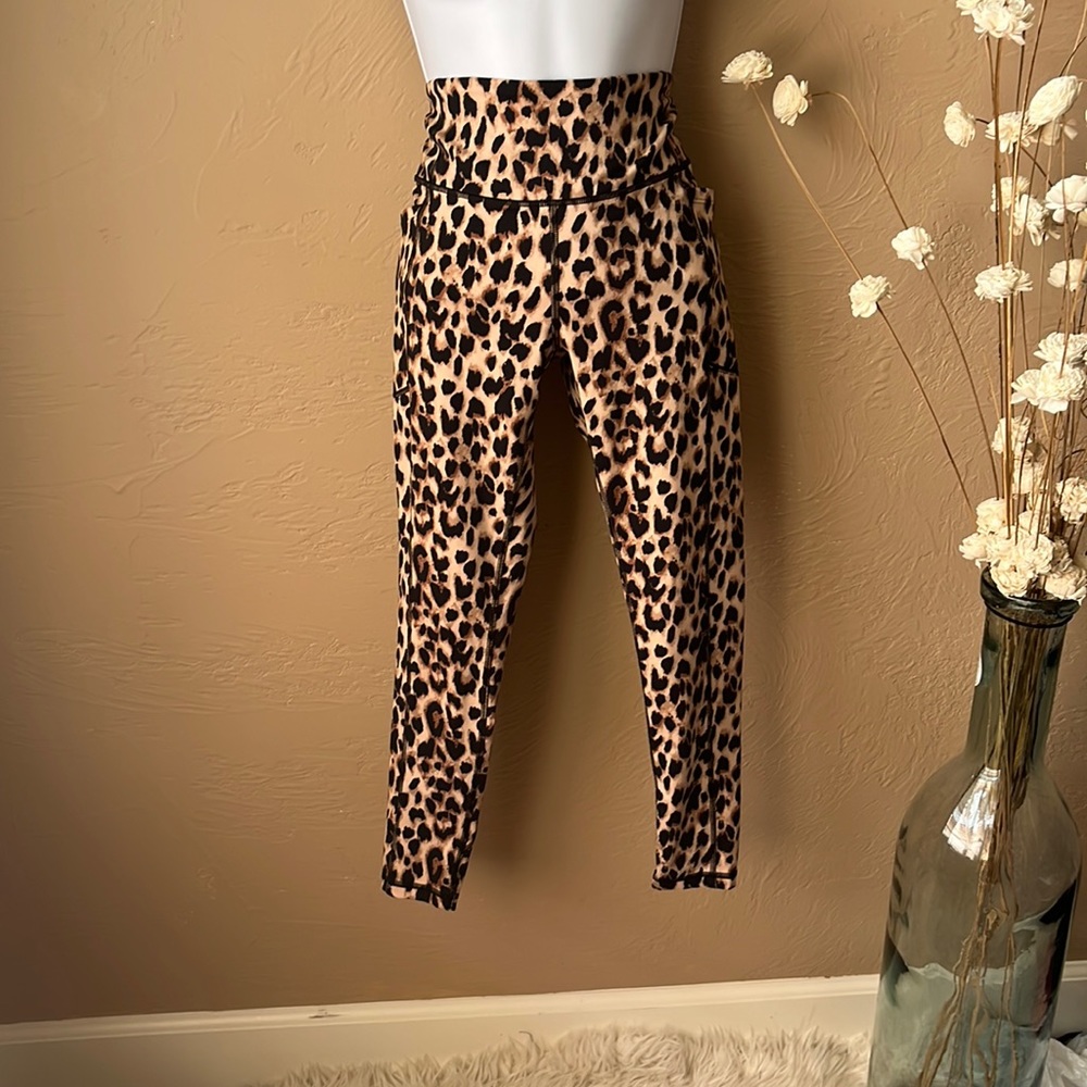 Cheetal print Victoria Secret leggings
